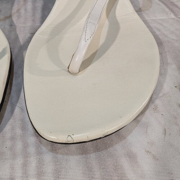 Gucci Women's White Sylvie Web Accent Leather T-Strap Sandals - Picture 2 of 9